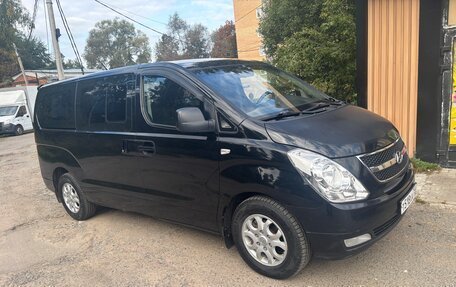 Hyundai Grand Starex Grand Starex I рестайлинг 2, 2016 год, 2 000 000 рублей, 2 фотография