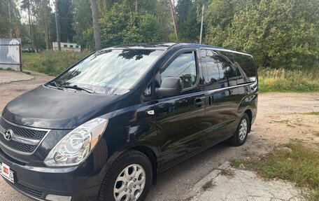 Hyundai Grand Starex Grand Starex I рестайлинг 2, 2016 год, 2 000 000 рублей, 3 фотография