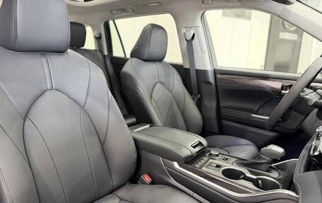 Toyota Highlander, 2026 год, 5 500 000 рублей, 8 фотография