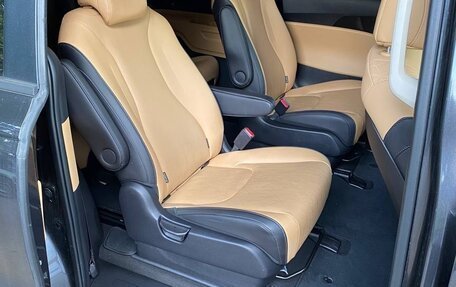 KIA Carnival, 2022 год, 3 950 000 рублей, 14 фотография