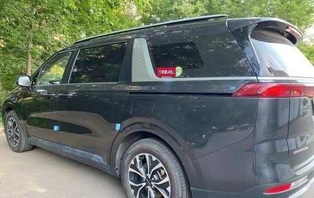 KIA Carnival, 2022 год, 3 950 000 рублей, 21 фотография