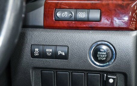 Toyota Vellfire I, 2010 год, 1 750 000 рублей, 24 фотография