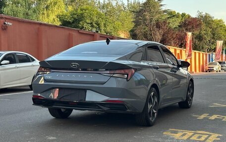 Hyundai Elantra, 2022 год, 1 110 000 рублей, 3 фотография