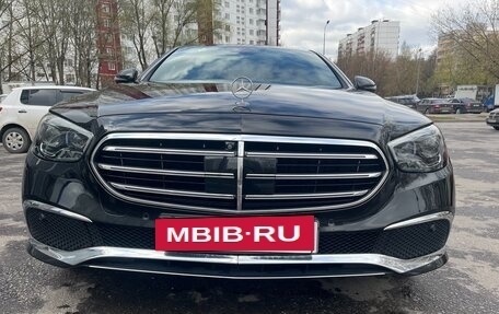 Mercedes-Benz E-Класс, 2021 год, 4 750 000 рублей, 5 фотография