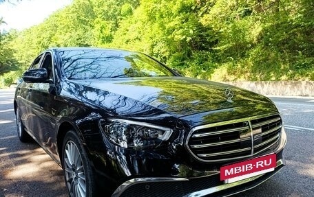 Mercedes-Benz E-Класс, 2021 год, 4 750 000 рублей, 3 фотография