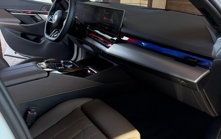BMW 5 серия, 2025 год, 6 999 000 рублей, 28 фотография