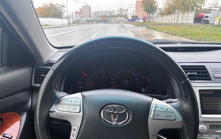Toyota Camry, 2010 год, 1 050 000 рублей, 6 фотография