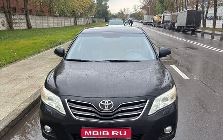 Toyota Camry, 2010 год, 1 050 000 рублей, 1 фотография