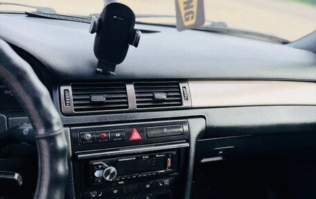 Audi A6, 1998 год, 325 000 рублей, 2 фотография