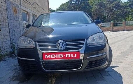 Volkswagen Jetta VI, 2010 год, 728 000 рублей, 1 фотография