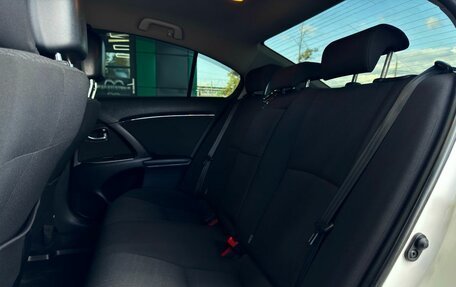 Toyota Avensis III рестайлинг, 2010 год, 1 099 000 рублей, 26 фотография