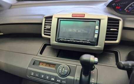 Honda Freed I, 2013 год, 1 100 000 рублей, 12 фотография