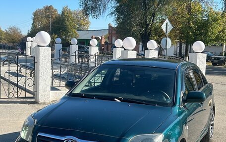 Toyota Avensis III рестайлинг, 2006 год, 630 000 рублей, 5 фотография