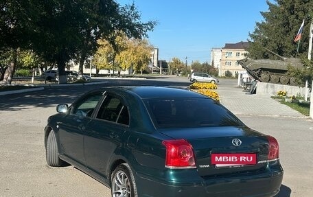 Toyota Avensis III рестайлинг, 2006 год, 630 000 рублей, 3 фотография
