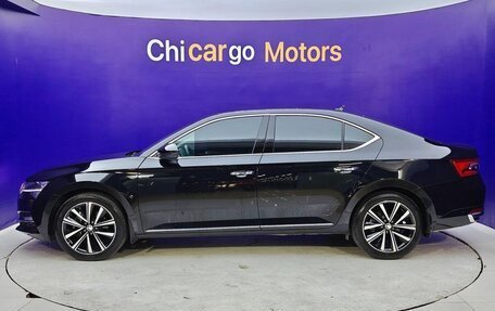 Skoda Superb III рестайлинг, 2023 год, 1 750 000 рублей, 4 фотография