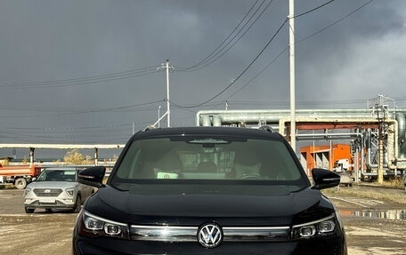 Volkswagen Tiguan, 2024 год, 4 900 000 рублей, 8 фотография