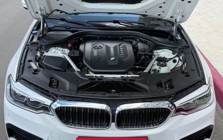 BMW 5 серия, 2018 год, 4 750 000 рублей, 14 фотография