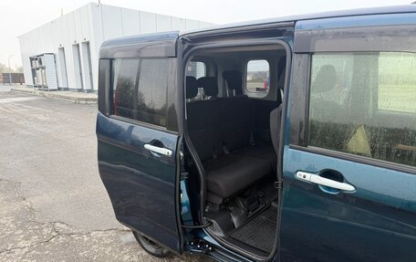 Toyota Roomy I, 2020 год, 1 350 000 рублей, 6 фотография