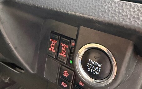 Toyota Roomy I, 2020 год, 1 350 000 рублей, 14 фотография