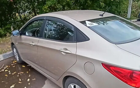 Hyundai Solaris II рестайлинг, 2013 год, 750 000 рублей, 10 фотография
