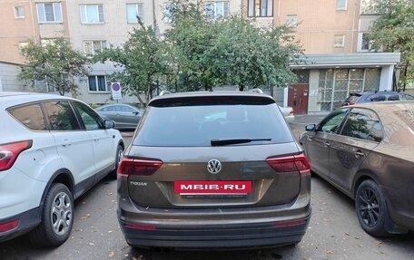 Volkswagen Tiguan II, 2018 год, 1 999 999 рублей, 3 фотография