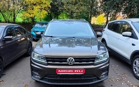Volkswagen Tiguan II, 2018 год, 1 999 999 рублей, 7 фотография