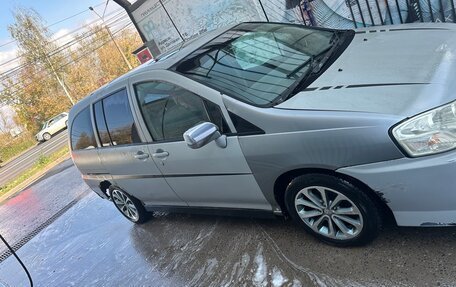 Nissan Liberty, 2001 год, 230 000 рублей, 3 фотография
