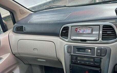 Nissan Liberty, 2001 год, 230 000 рублей, 11 фотография