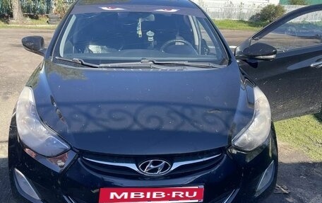 Hyundai Avante, 2011 год, 750 000 рублей, 3 фотография