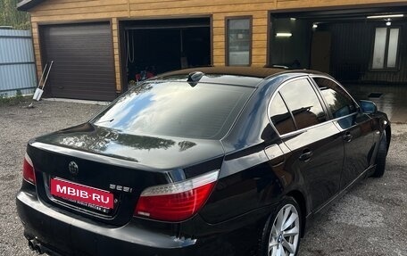 BMW 5 серия, 2004 год, 550 000 рублей, 1 фотография