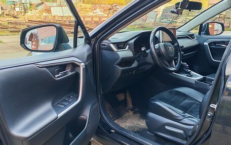 Toyota RAV4, 2020 год, 2 980 000 рублей, 8 фотография