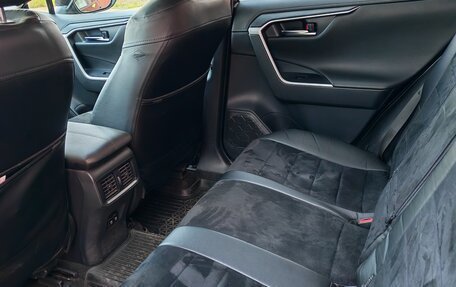 Toyota RAV4, 2020 год, 2 980 000 рублей, 7 фотография
