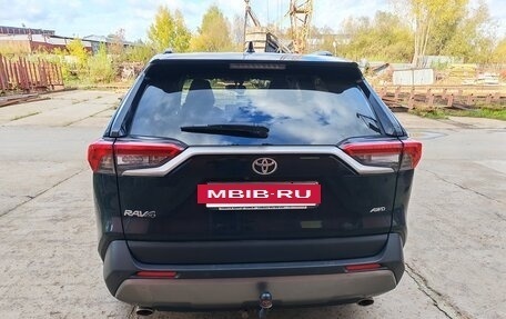 Toyota RAV4, 2020 год, 2 980 000 рублей, 3 фотография