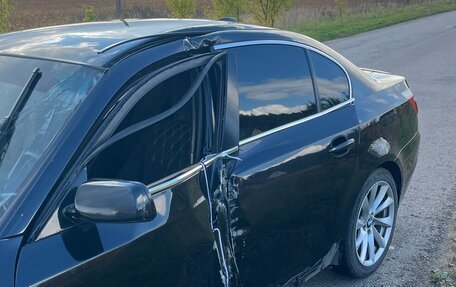 BMW 5 серия, 2004 год, 550 000 рублей, 10 фотография