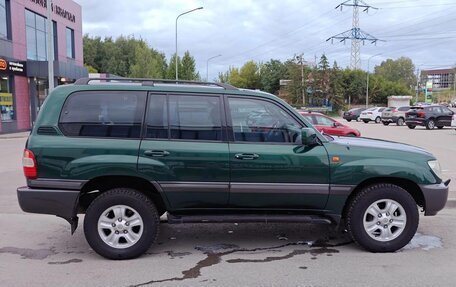 Toyota Land Cruiser 100 рестайлинг 2, 2006 год, 2 400 000 рублей, 7 фотография