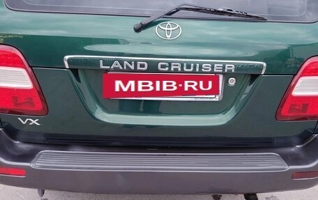Toyota Land Cruiser 100 рестайлинг 2, 2006 год, 2 400 000 рублей, 10 фотография