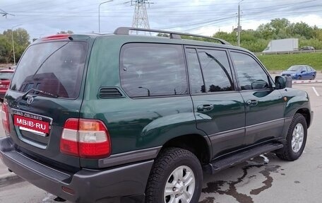 Toyota Land Cruiser 100 рестайлинг 2, 2006 год, 2 400 000 рублей, 6 фотография