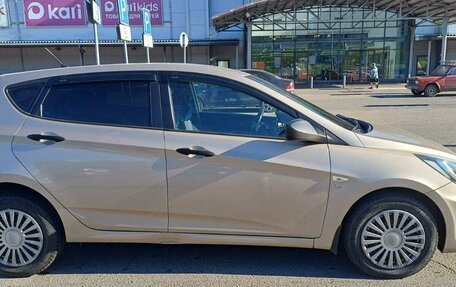 Hyundai Solaris II рестайлинг, 2014 год, 730 000 рублей, 3 фотография