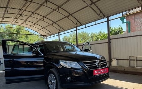 Volkswagen Tiguan I, 2011 год, 1 300 000 рублей, 1 фотография