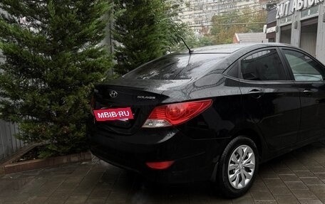 Hyundai Solaris II рестайлинг, 2011 год, 830 000 рублей, 2 фотография