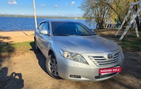 Toyota Camry, 2010 год, 1 200 000 рублей, 2 фотография