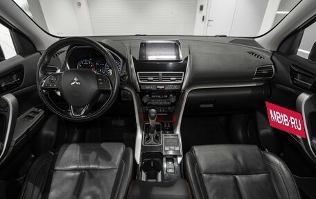 Mitsubishi Eclipse Cross, 2018 год, 1 860 000 рублей, 8 фотография