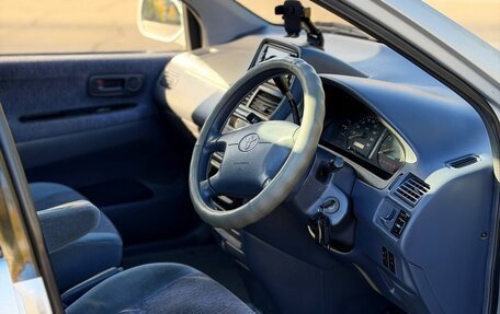Toyota Ipsum II, 1999 год, 460 000 рублей, 12 фотография