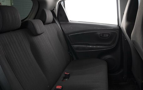Toyota Vitz, 2019 год, 945 000 рублей, 8 фотография