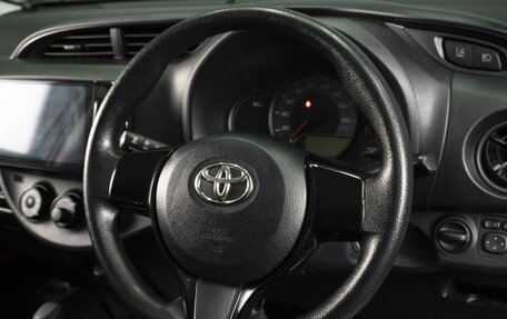 Toyota Vitz, 2019 год, 945 000 рублей, 11 фотография