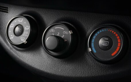 Toyota Vitz, 2019 год, 945 000 рублей, 16 фотография