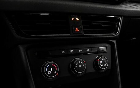 Volkswagen Taos, 2021 год, 2 189 000 рублей, 19 фотография