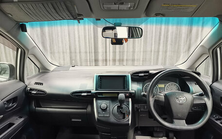 Toyota Wish II, 2009 год, 1 199 000 рублей, 10 фотография
