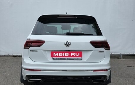 Volkswagen Tiguan II, 2020 год, 3 300 000 рублей, 6 фотография