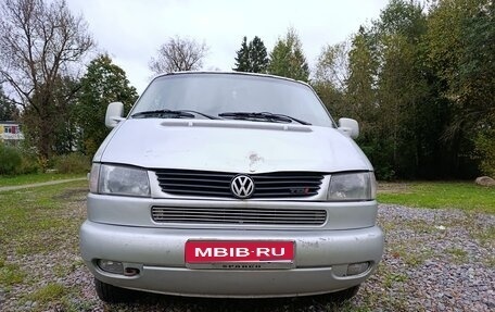 Volkswagen Multivan T4, 2001 год, 900 000 рублей, 1 фотография